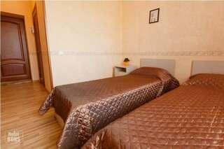 Гостиница Bons Лабинск Двухместный номер с 2 отдельными кроватями-5