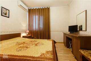 Гостиница Bons Лабинск Большой двухместный номер с 1 кроватью-4